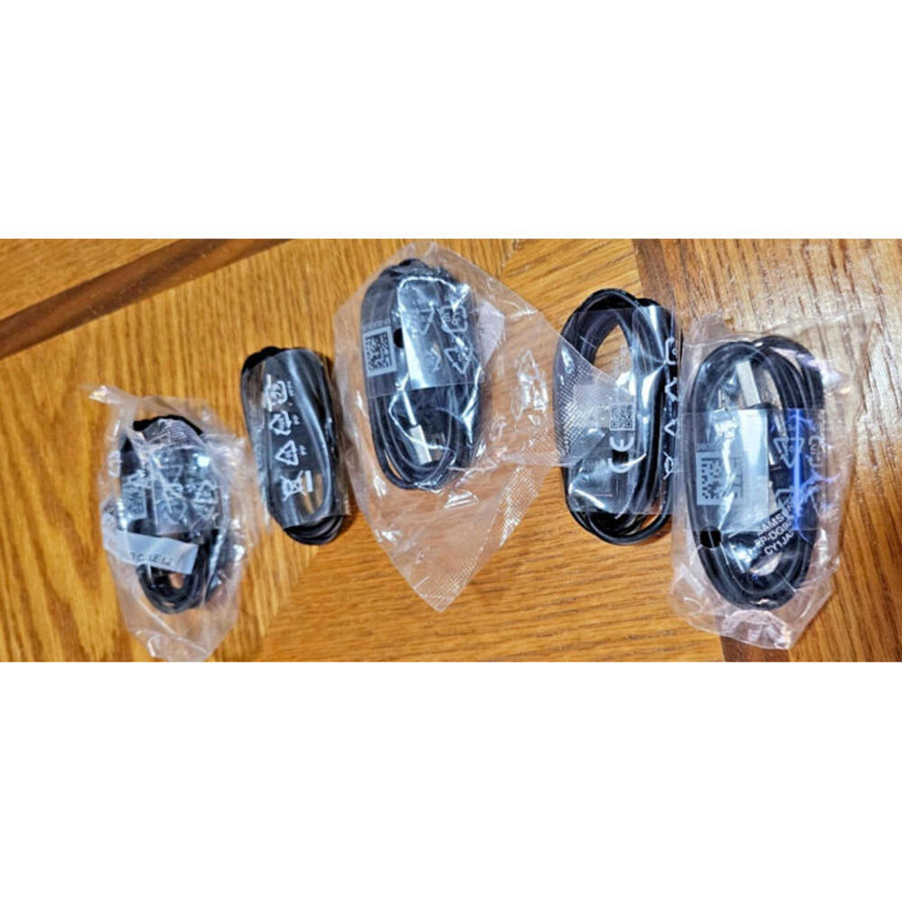 Lot of 5 New Samsung Cell Phone Data Cable for GH39-01800A - Black 3 ft.*